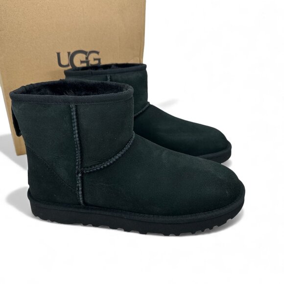 UGG Classic Mini II Boots Women’s Black Sheepskin Suede Winter Ankle Boots - Picture 3 of 15